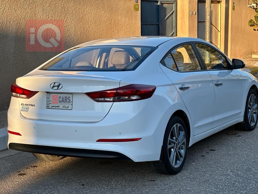 هيونداي النترا